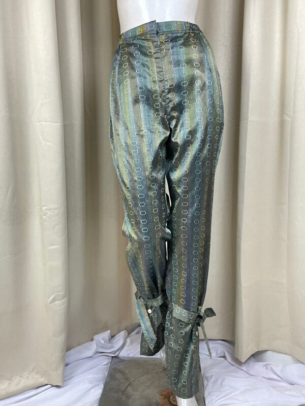 Botanical Bloom Collection Look 3 - Gambar 3