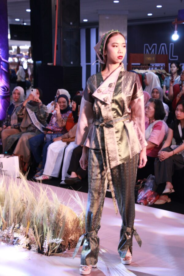 Botanical Bloom Collection Look 3