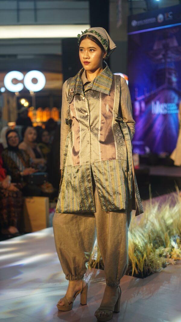 Botanical Bloom Look 6