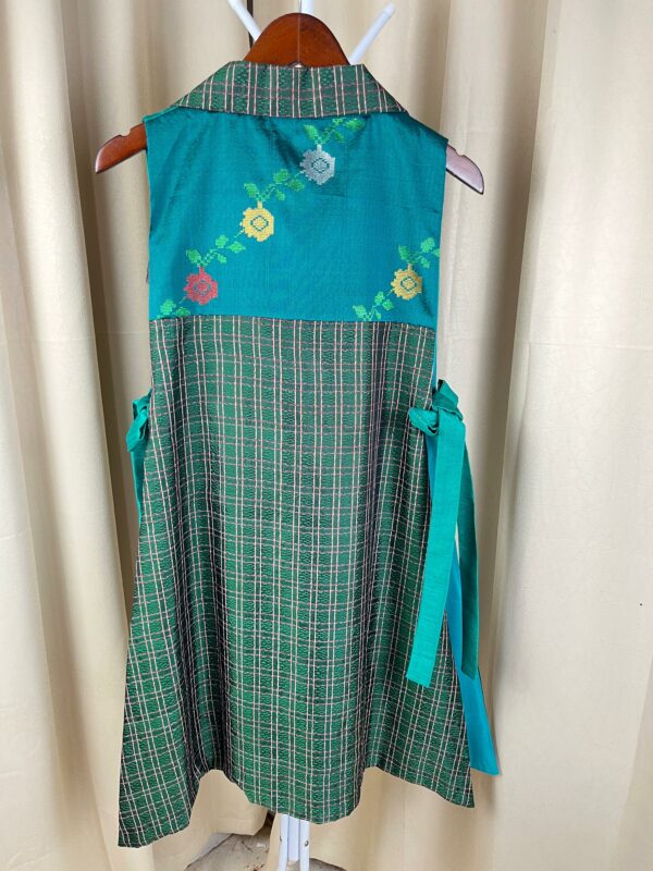 Vest Tenun Sulawesi Selatan - Gambar 4