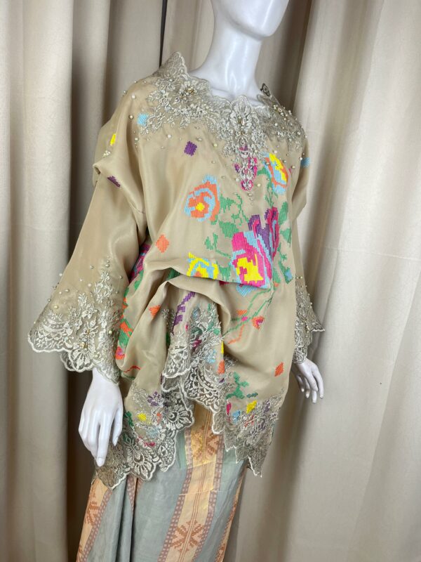 Baju Bodo Premium - The Classic Reimagined - Gambar 7
