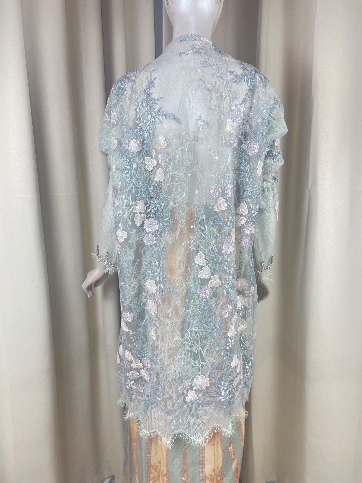 Serenity In Soft Blue - Gambar 4