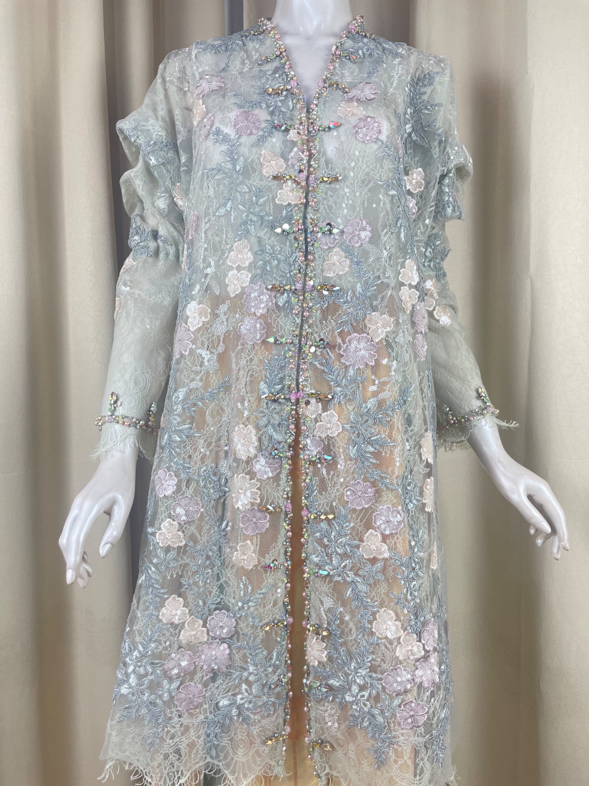 Serenity In Soft Blue - Gambar 5