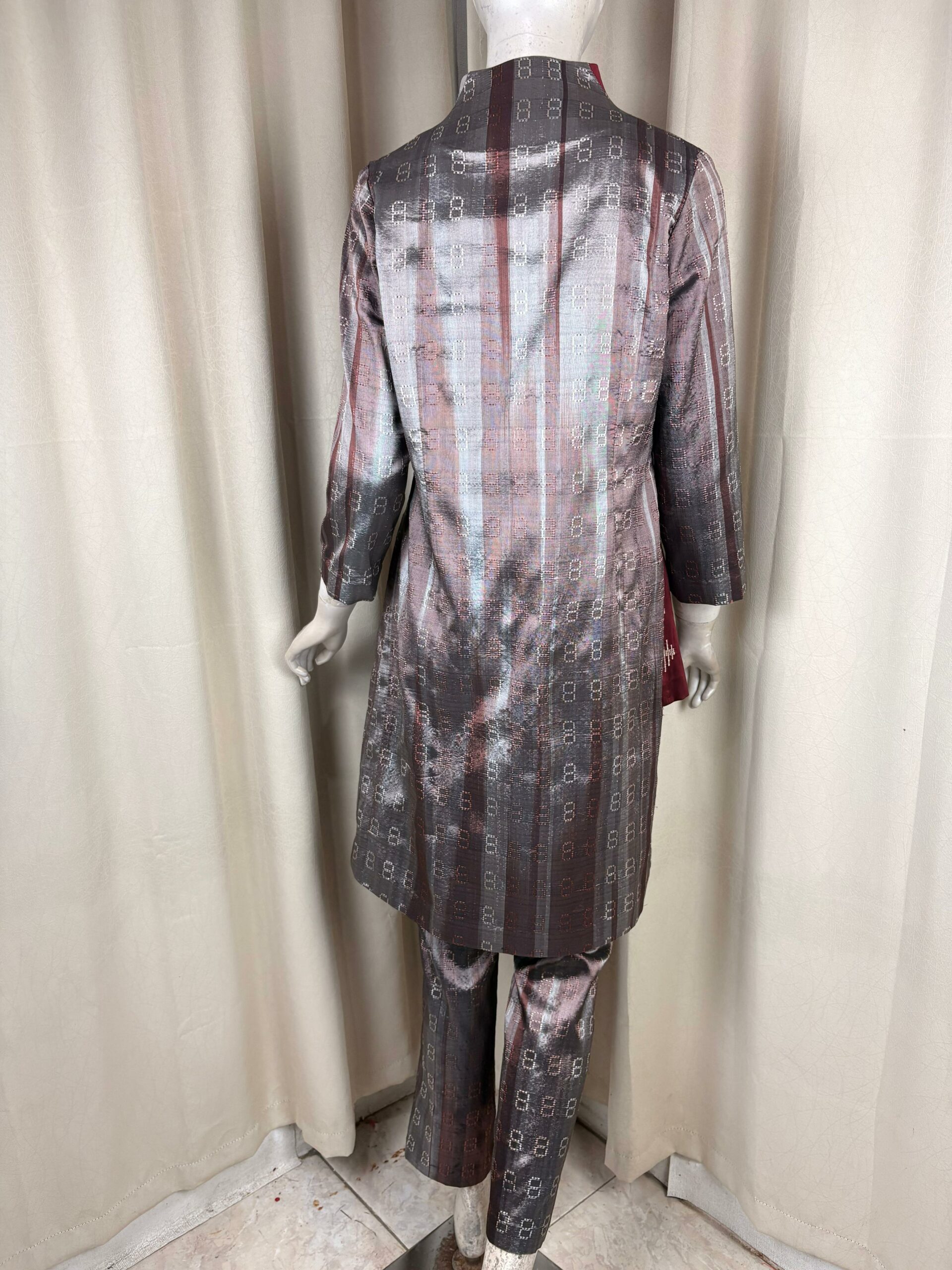 Asymmetric Crystal Lagosi Set - Gambar 8